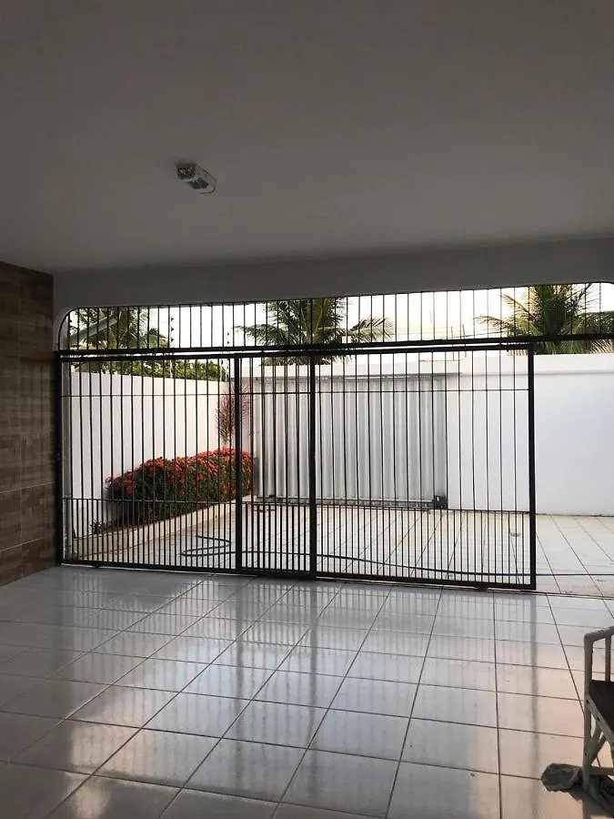 Excelente Casa 300M2 Em Bairro Nobre Perto De Tudo Natal
